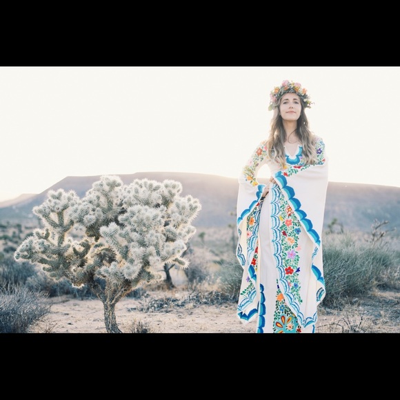 Meet your Posher, Tayler - Picture 4 of 5